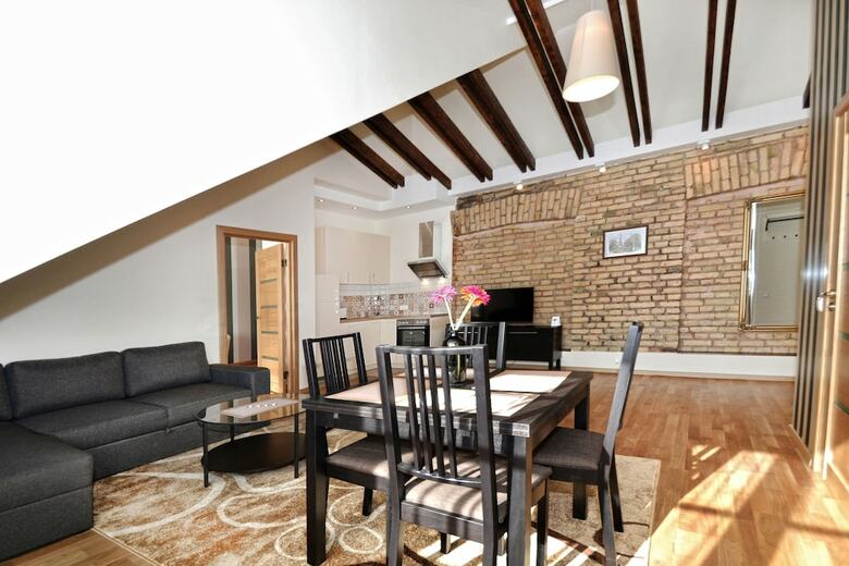 Rentida Apartments