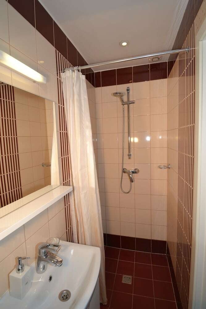 Rentida Apartments