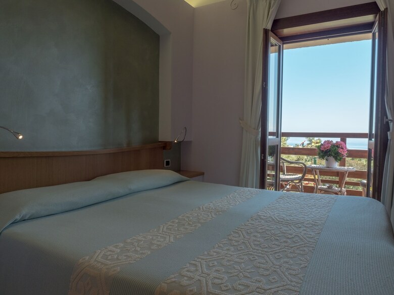 Hotel Cala Reale