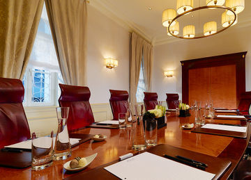 Hotel Vier Jahreszeiten Kempinski
