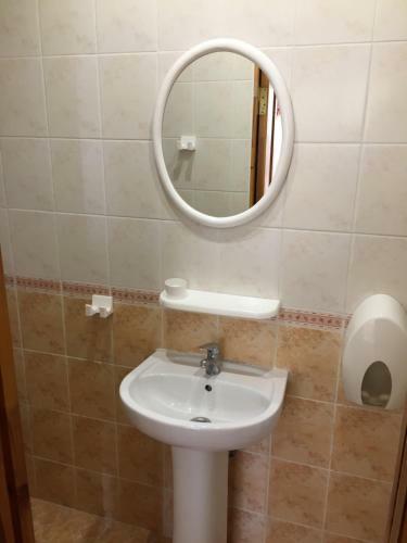 Hostal Alyona Hotel