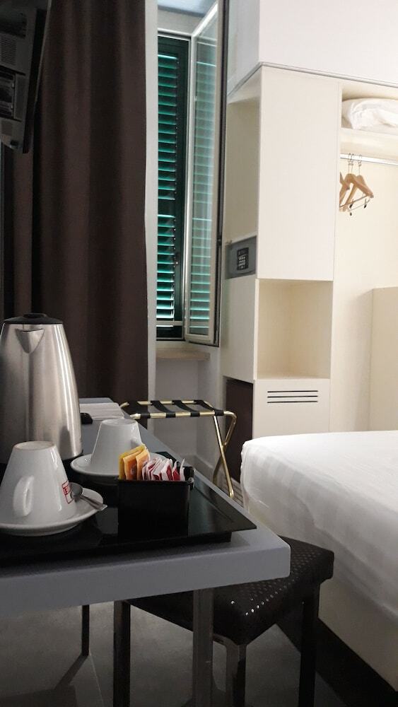 Hotel Crosti
