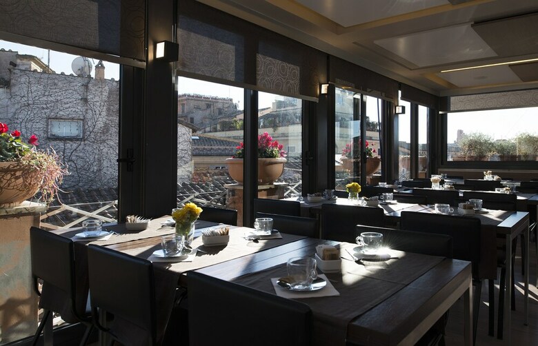 Hotel Trevi