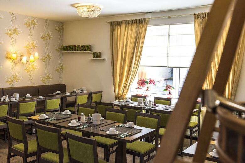Goldenes Theaterhotel