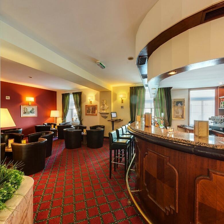 Goldenes Theaterhotel