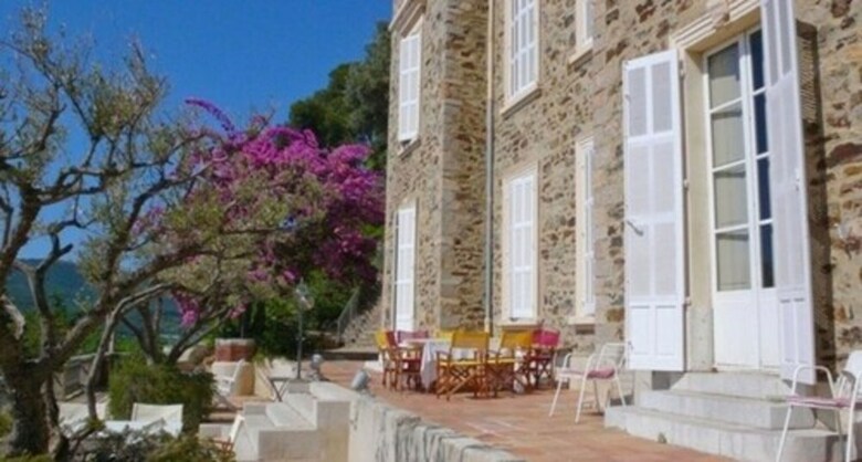 Hostal Castel Pierre Lisse