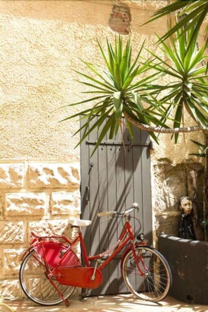 Hostal Castel Pierre Lisse