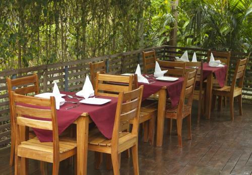 Olive Gardens Hotel