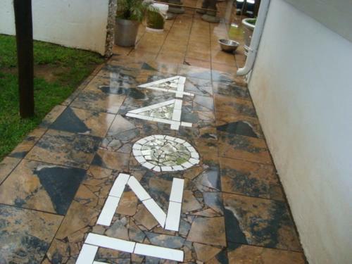 Hostal 44 On Ennis Guest Lodge And Restaurant
