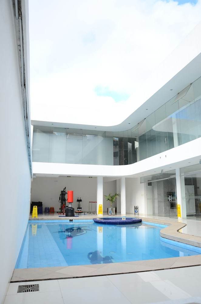 Senses Hotel Equipetrol