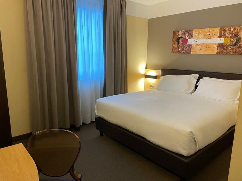 Hotel Omnia