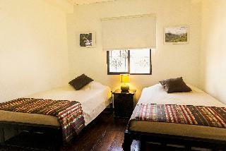 Hostal Villa64