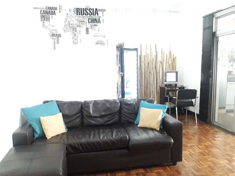 Hostal Villa64