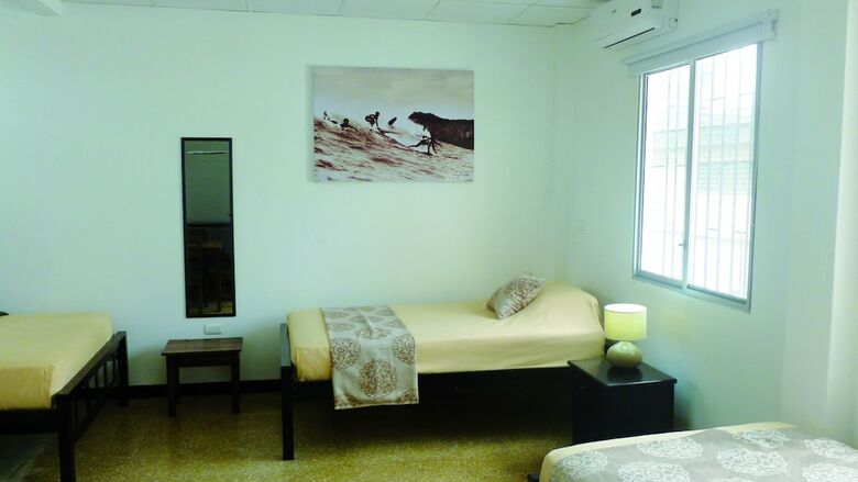 Hostal Villa64