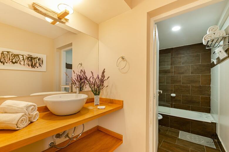 Hotel Am�rian Villa Huapi Resort