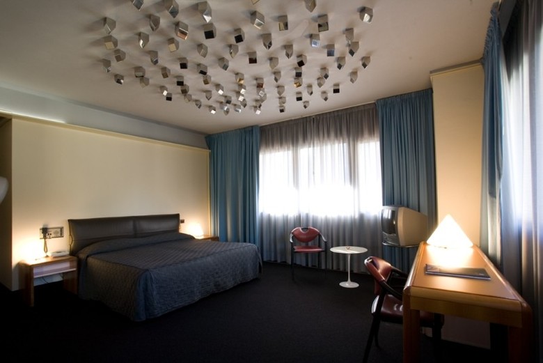 Hotel Albornoz Palace