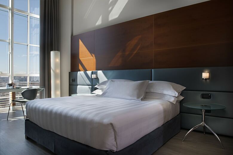 Hotel Doubletree By Hilton Turin Lingotto