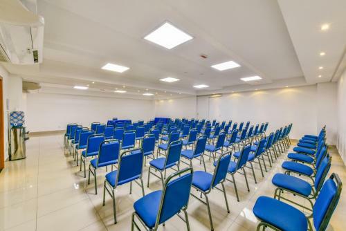 Hotel Plaza Inn Breeze Aeroporto