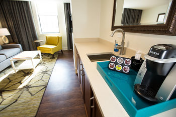 Mount Vernon Hotel