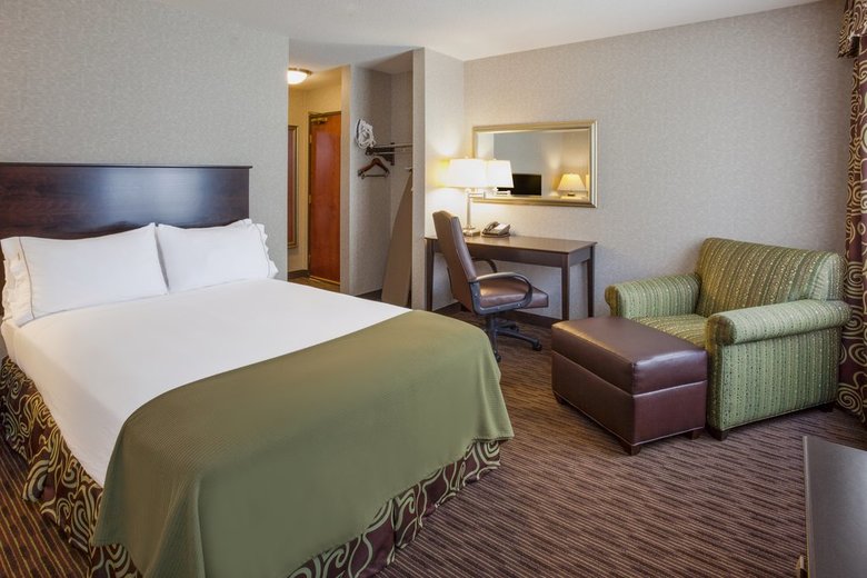 Hotel Holiday Inn Express Downtown Convention Center