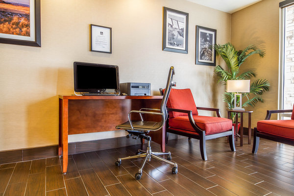 Hotel Comfort Suites Redding - Shasta Lake