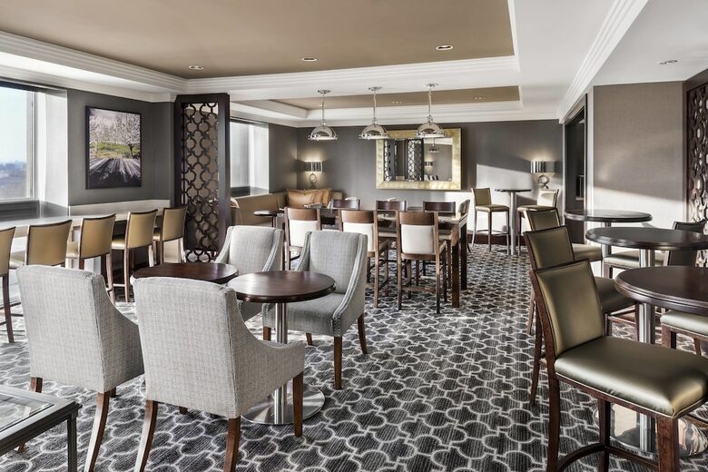 Sheraton Toronto Airport Hotel & Conference Centre