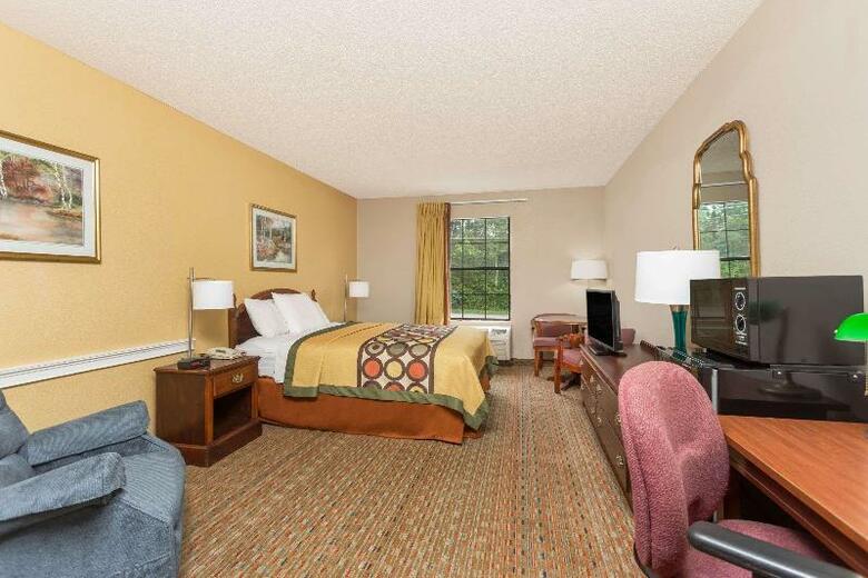 Hotel Super 8 Cornelia