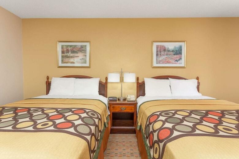 Hotel Super 8 Cornelia
