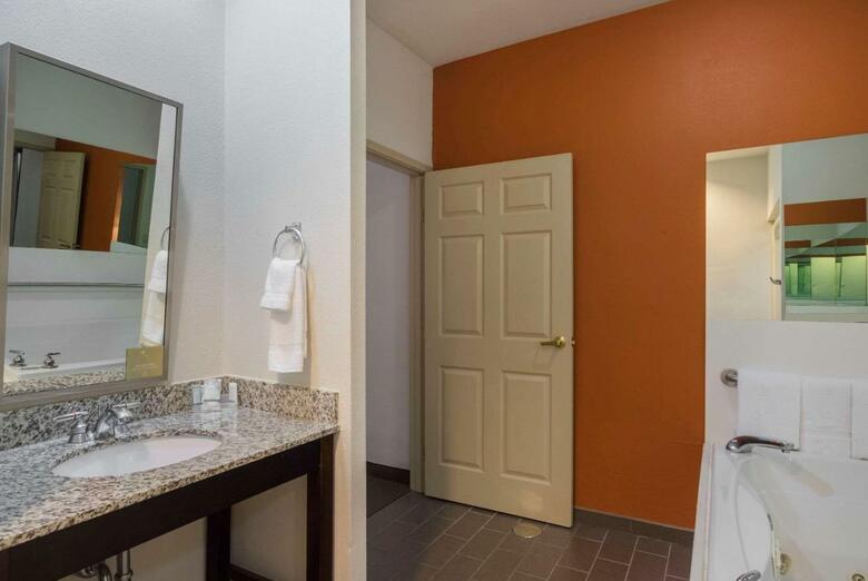 Hotel Sleep Inn And Suites Danville
