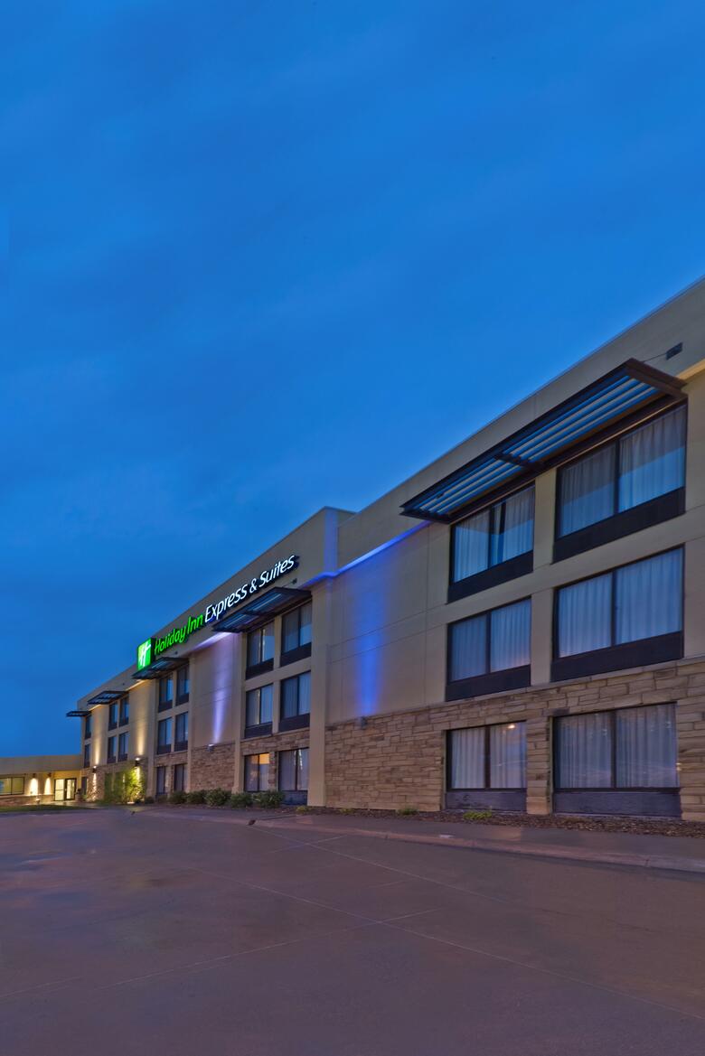 Holiday Inn Express Hotel & Suites Colby