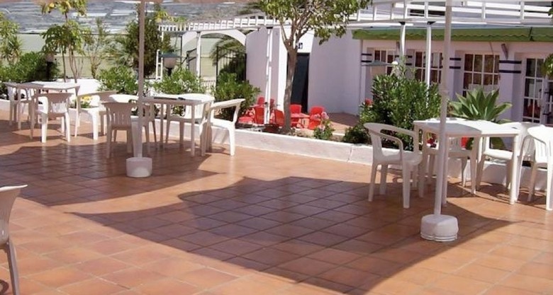 Hotel Ele La Perla