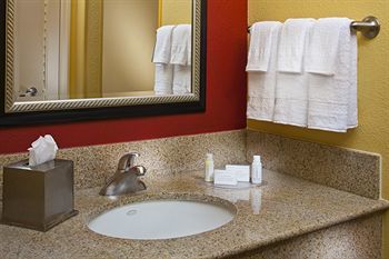 Hotel Courtyard Miami Lakes By Marriott