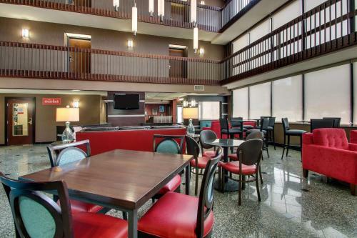 Hotel Drury Inn & Suites Houston Galleria