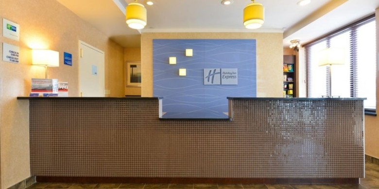 Hotel Holiday Inn Express Staten Island West