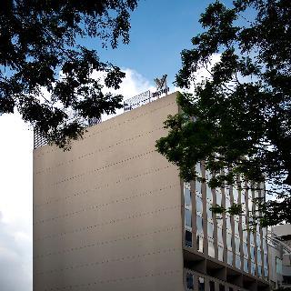V Hotel Bencoolen