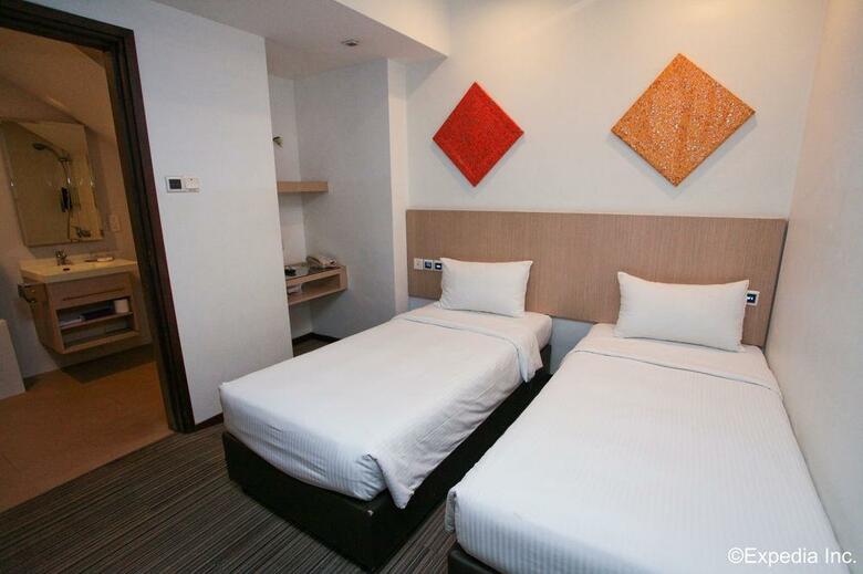 Aqueen Balestier Hotel