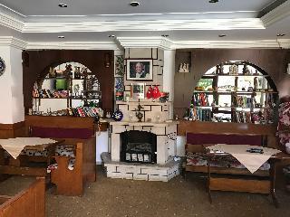 Hotel Karyatit