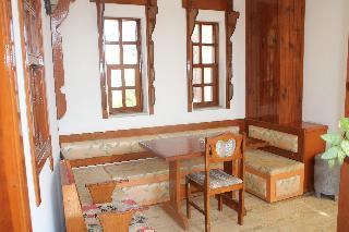 Hotel Karyatit
