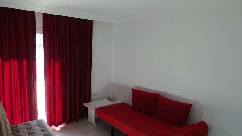 Aparthotel Family