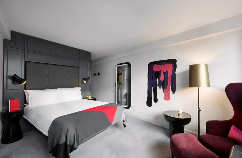 Hotel Sea Containers London