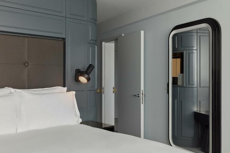 Hotel Sea Containers London