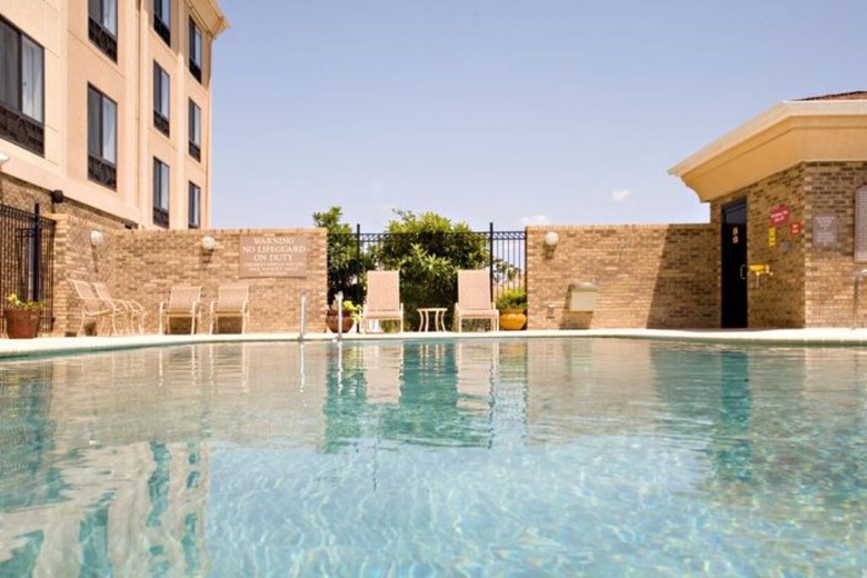 Holiday Inn Express Hotel & Suites Selma