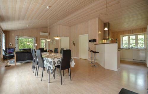 Holiday Home S�nderstrandvej R�m� X