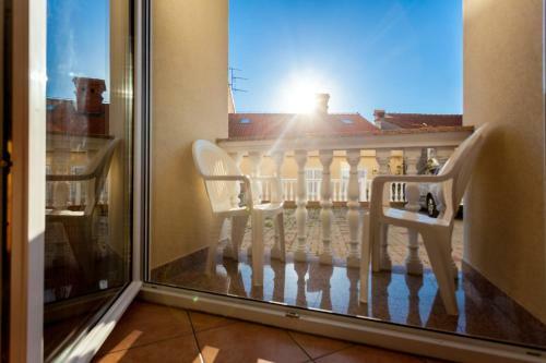 Hostal Guesthouse Villa Adria