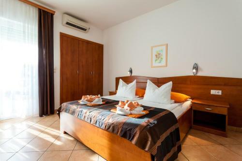 Hostal Guesthouse Villa Adria