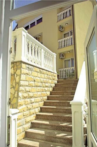 Hostal Guesthouse Villa Adria