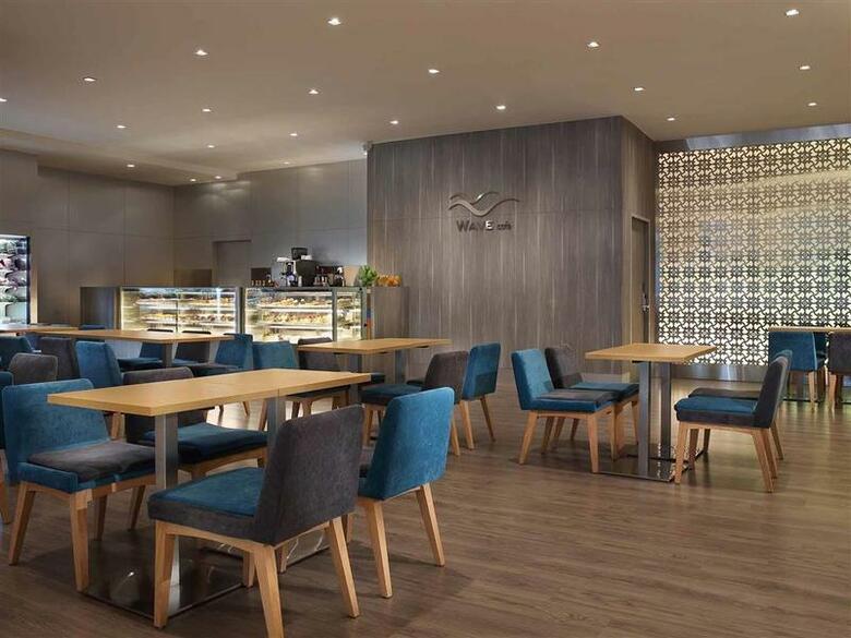 Hotel Grand Mercure Roxy