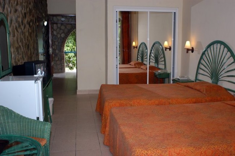 Hotel Club Amigo Carisol & Los Corales