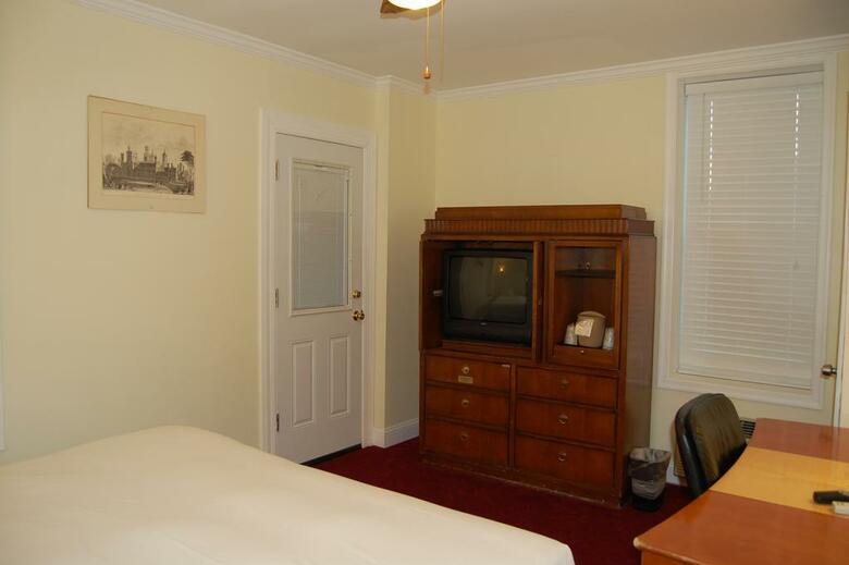District Hotel