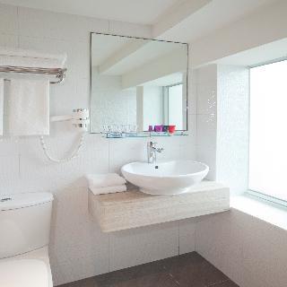 Hotel Silka Far East